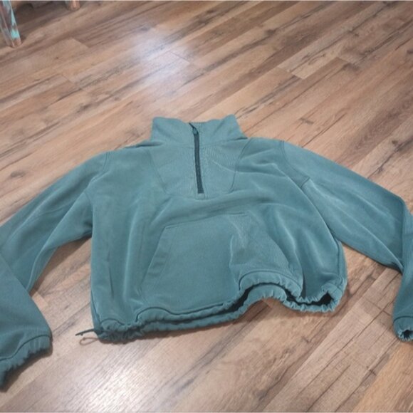 Lululemon Top - Picture 2 of 9